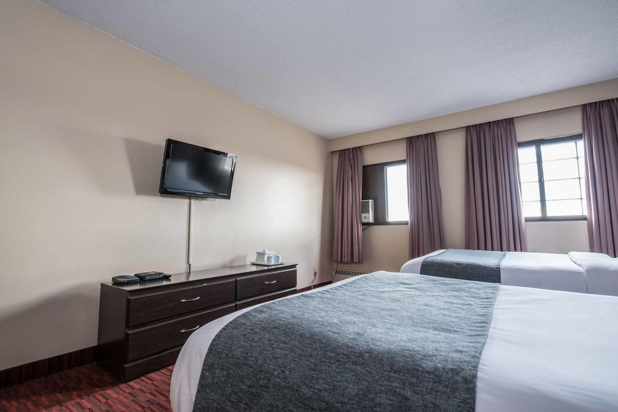 Argyll Plaza Hotel Edmonton Extérieur photo